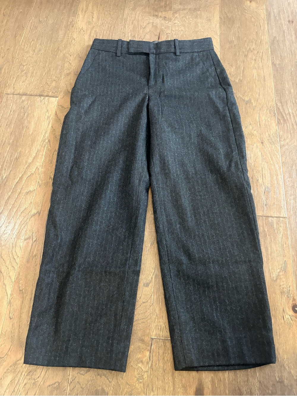 Banana Republic Wool Women's Charcoal Pinstripe Trousers size 4
